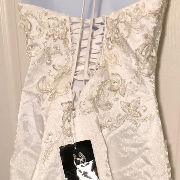 NEW SEQUIN EMBROIDERED WEDDING DRESS - Picture 2 of 8